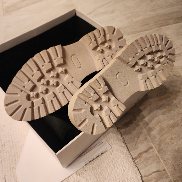 Steven Armond Boots- 7.5 - Picture 4 of 6